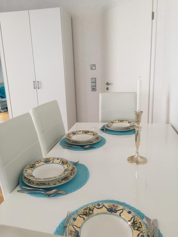 Schwarzwald Appartment ฟรอยเดนชตัดท์ ภายนอก รูปภาพ